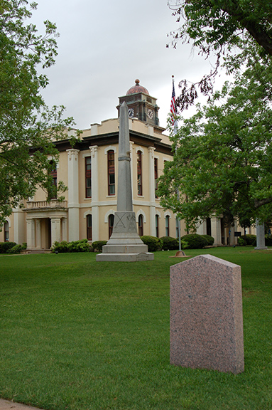 courthouseBastrop.jpg